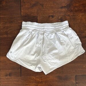 High Rise Hotty Hot Short 2.5